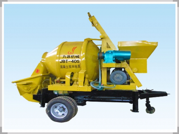 混凝土攪拌拖泵多少錢(qián)？哪家好？